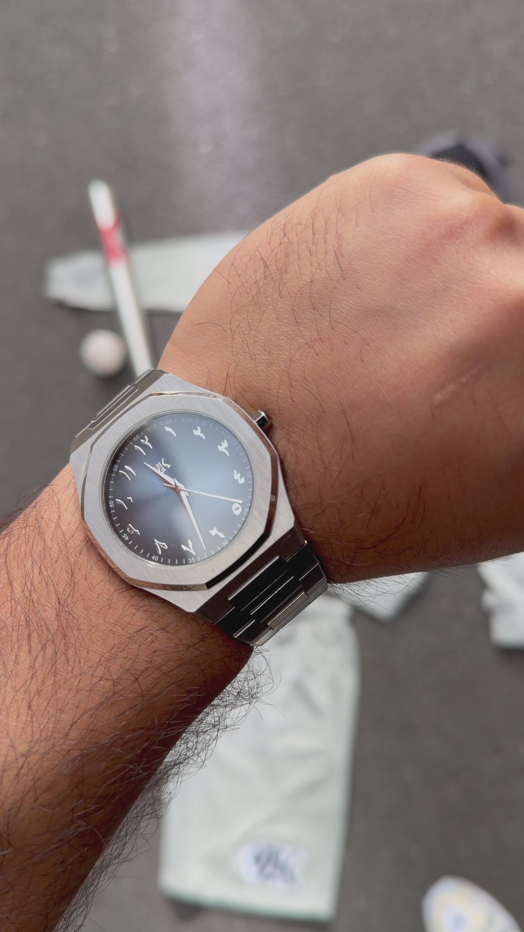 2KEYS — KAIROS 01 Timepiece